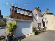 Maison à SAINTE-GENEVIEVE-SUR-ARGENCE