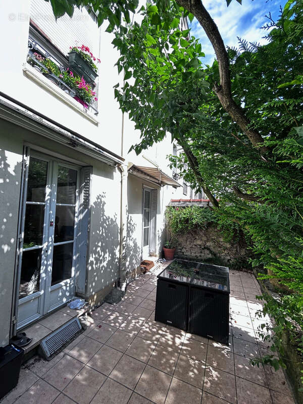 Appartement à MONTROUGE