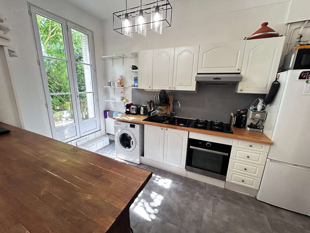 Appartement à MONTROUGE