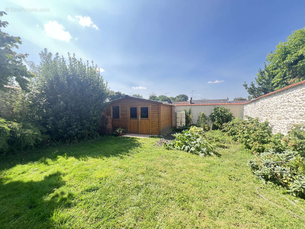 Maison à AUNAY-SOUS-AUNEAU