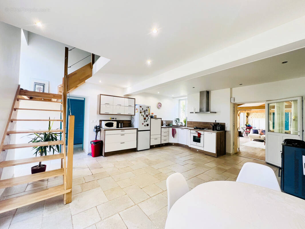 Maison à AUNAY-SOUS-AUNEAU