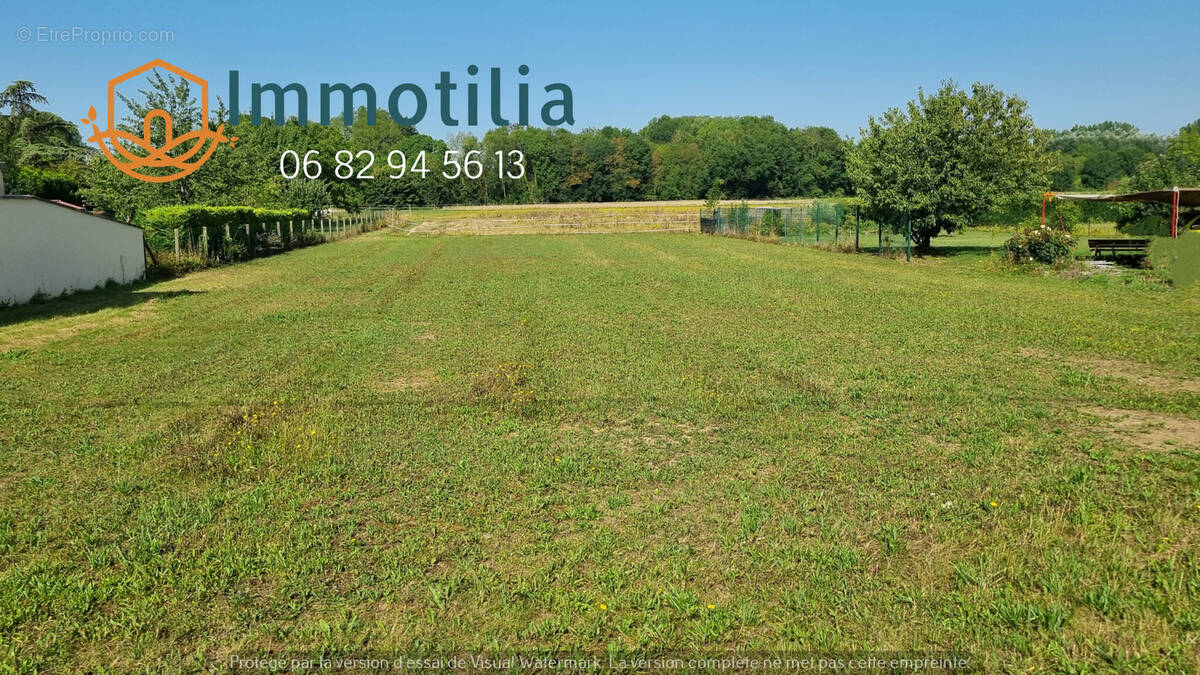 Terrain à BRAY-SUR-SEINE