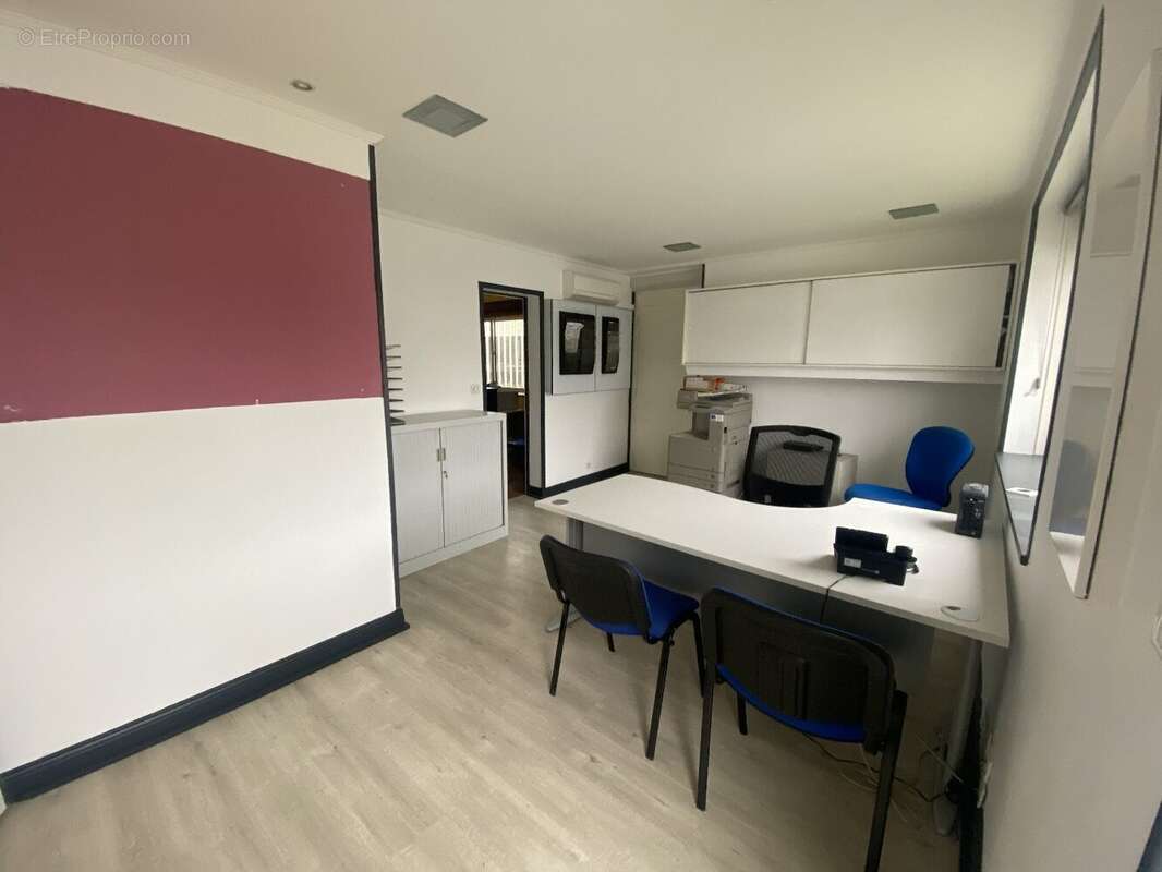 Commerce à ANGRESSE