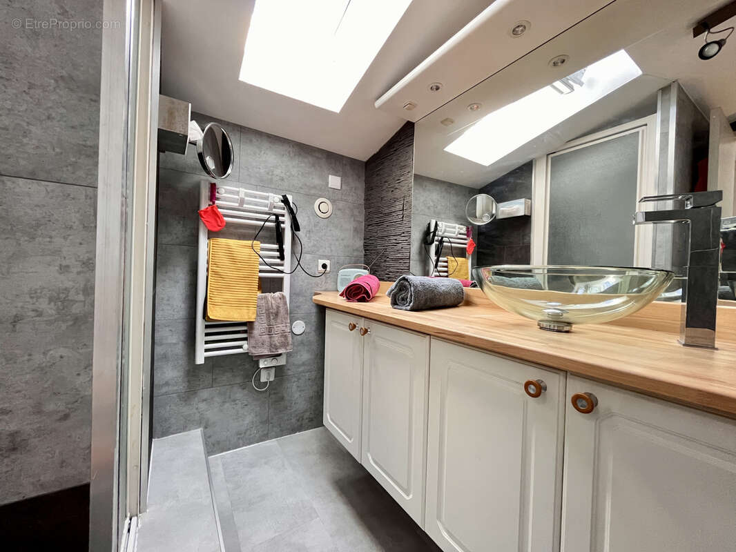 Maison à BOUGUENAIS