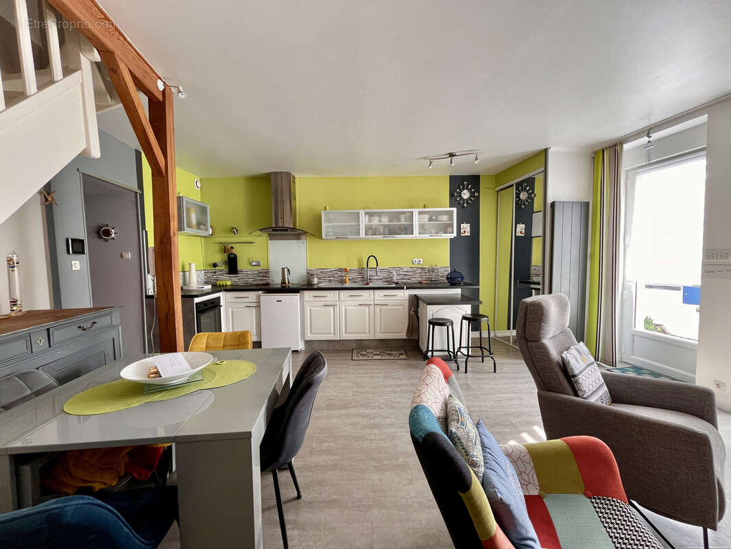 Maison à BOUGUENAIS