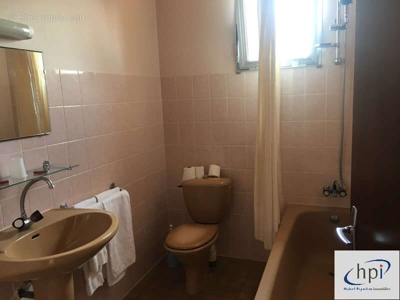 Commerce à MONTLAUR