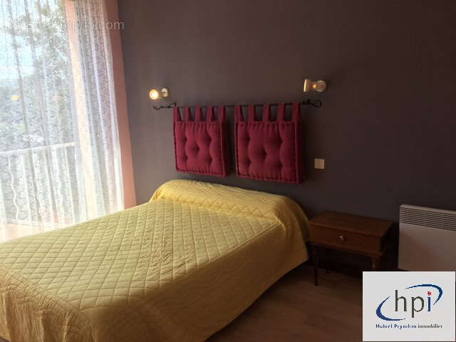 Commerce à MONTLAUR