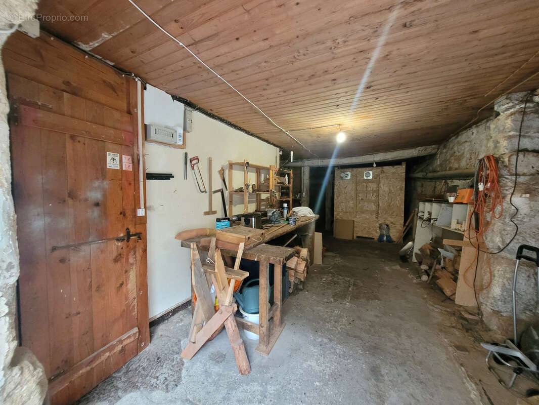 Maison à CHATEAUNEUF-DE-RANDON