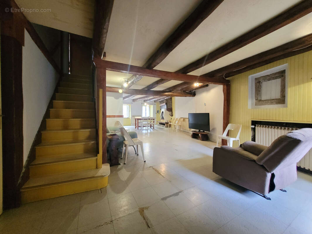 Maison à CHATEAUNEUF-DE-RANDON