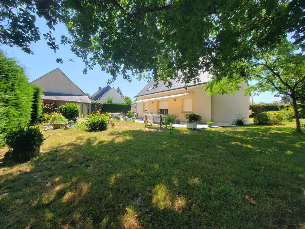 Maison à BRISSAC-QUINCE