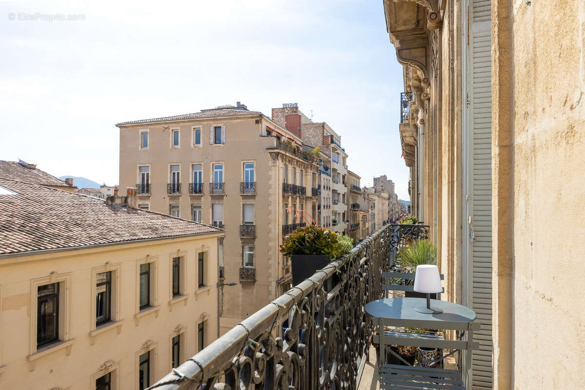 Appartement à MARSEILLE-6E