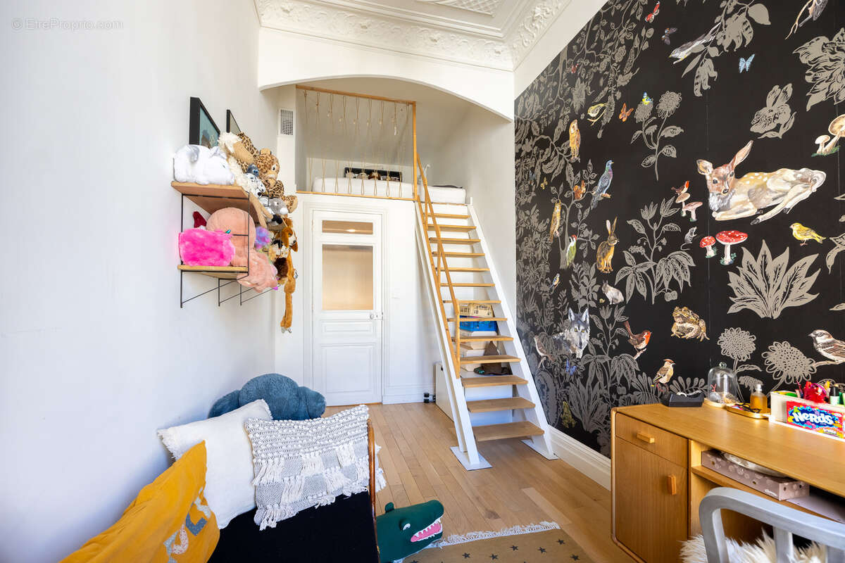 Appartement à MARSEILLE-6E