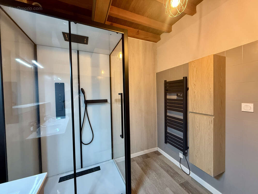 Appartement à LEVIGNAC