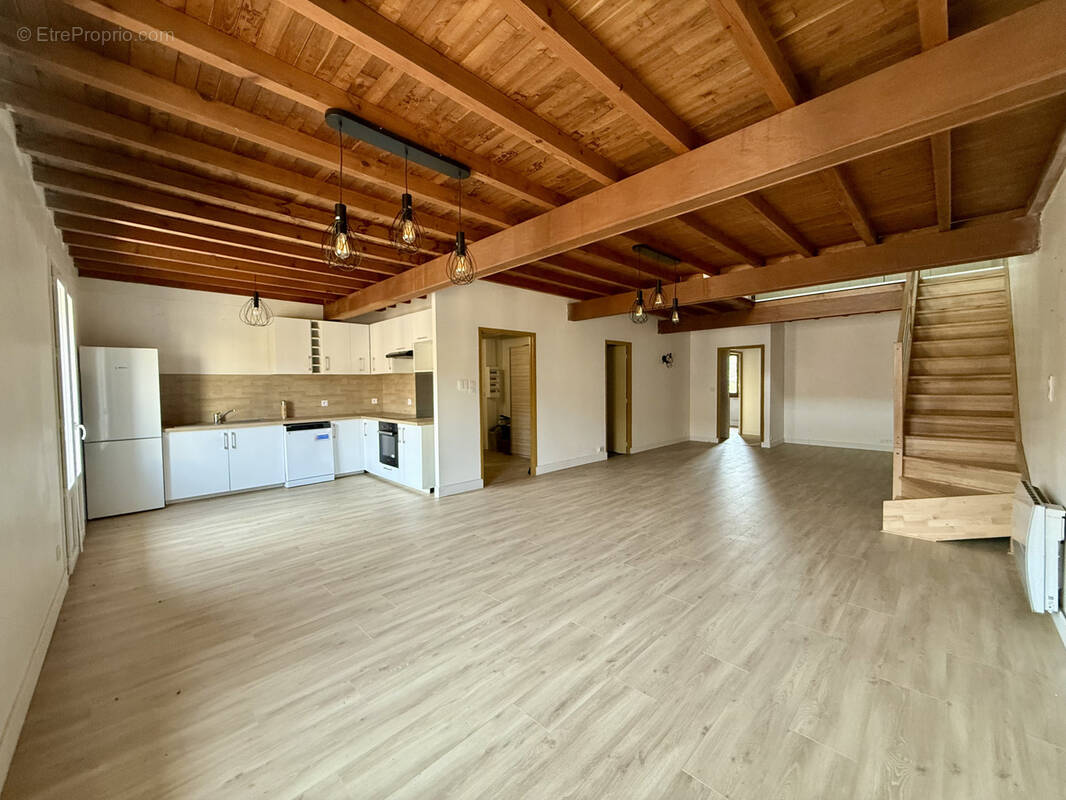 Appartement à LEVIGNAC