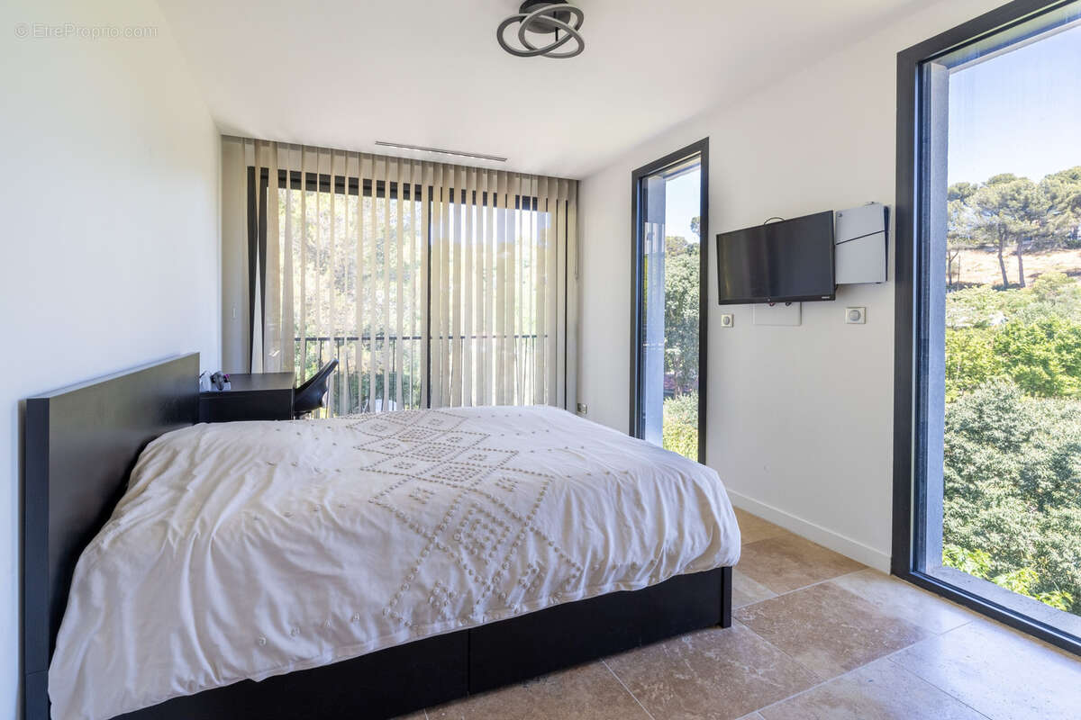 Maison à MARSEILLE-11E