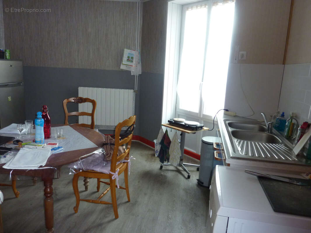 Maison à MONTMORILLON