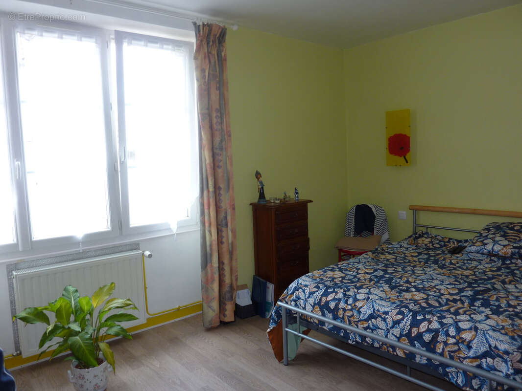 Maison à MONTMORILLON