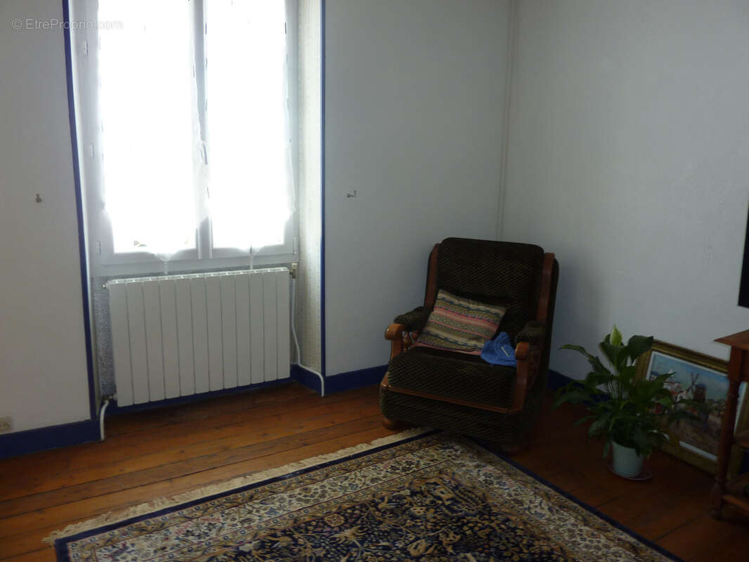 Maison à MONTMORILLON