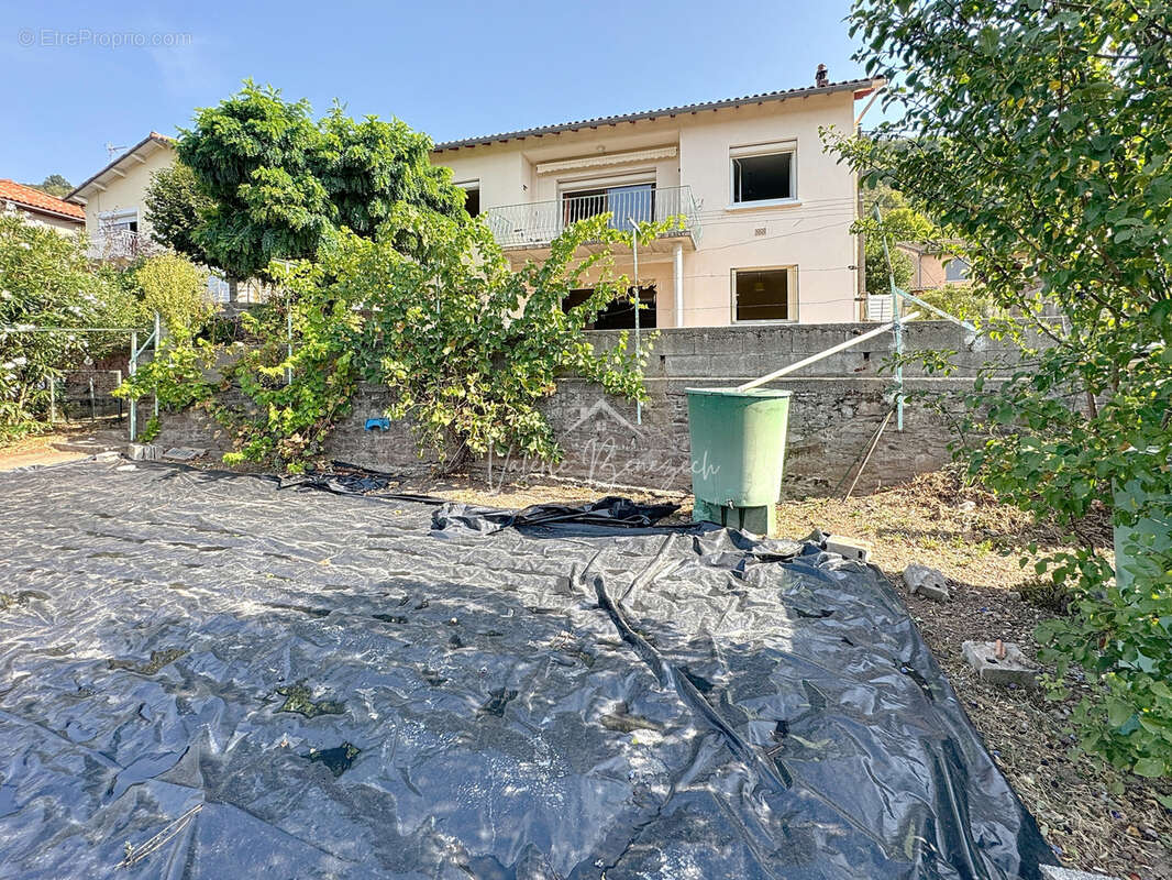 Maison à SAINT-AFFRIQUE