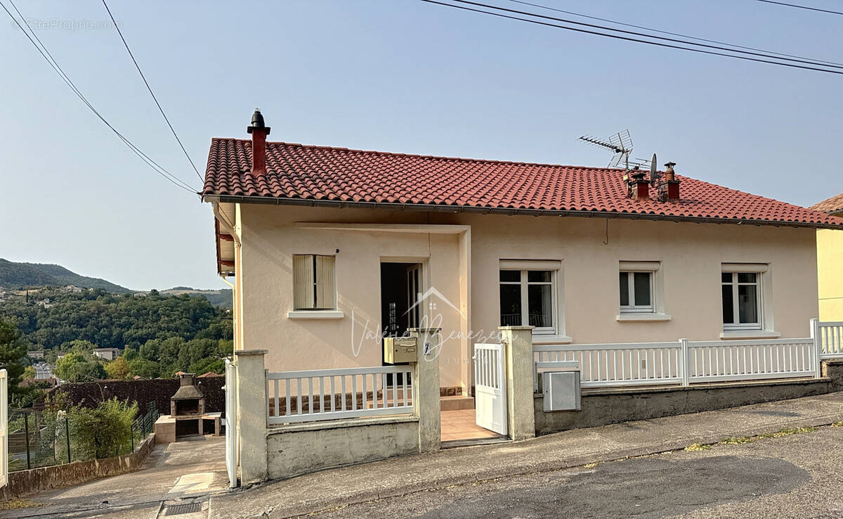 Maison à SAINT-AFFRIQUE