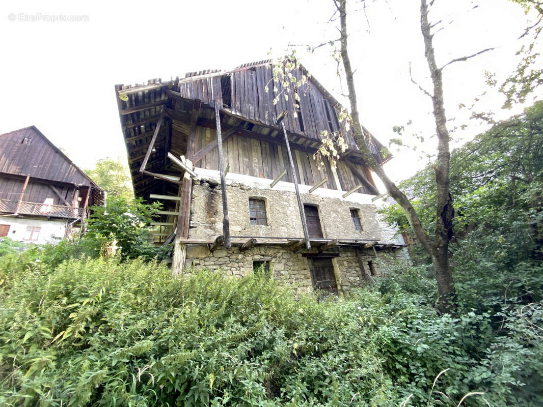 Maison à JARRIER