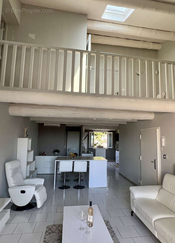 Appartement à MONTEUX