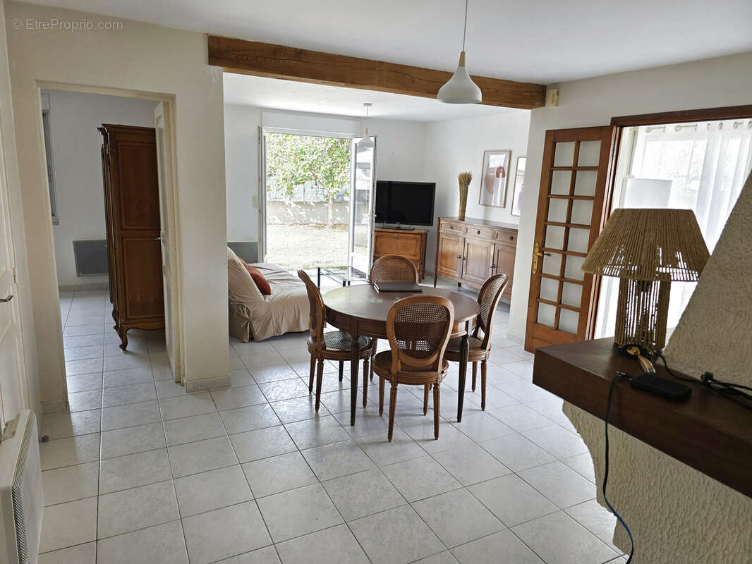 Maison à VALRAS-PLAGE