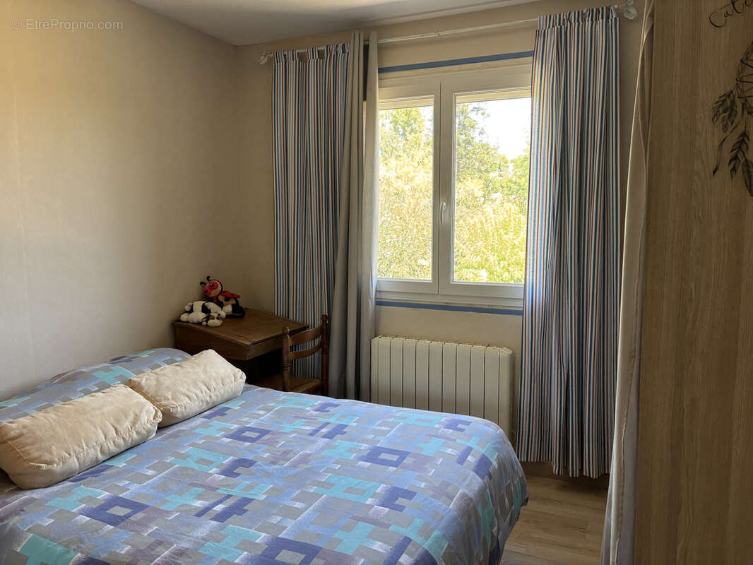 Maison à SAINTE-BAZEILLE