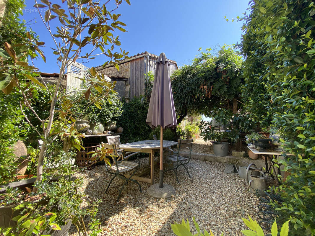 Maison à LA ROCHEFOUCAULD