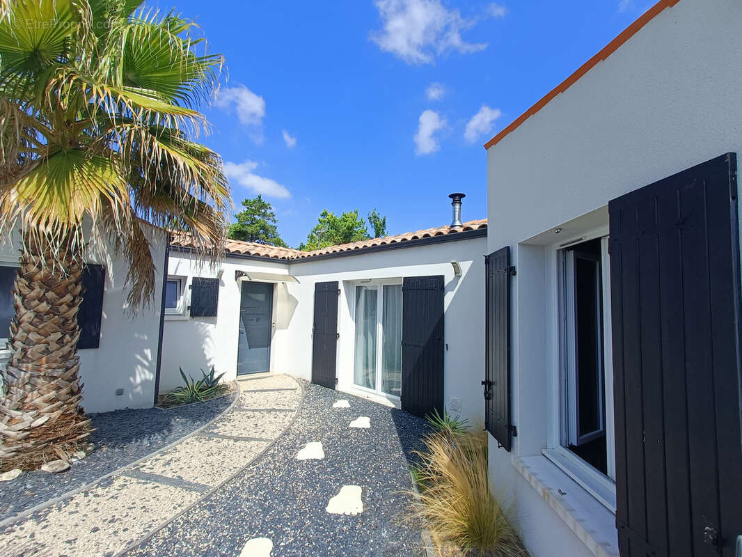 Maison à SAINT-CHRISTOPHE