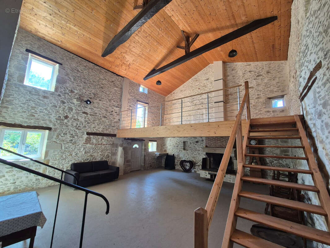 Maison à SAINT-SEVE