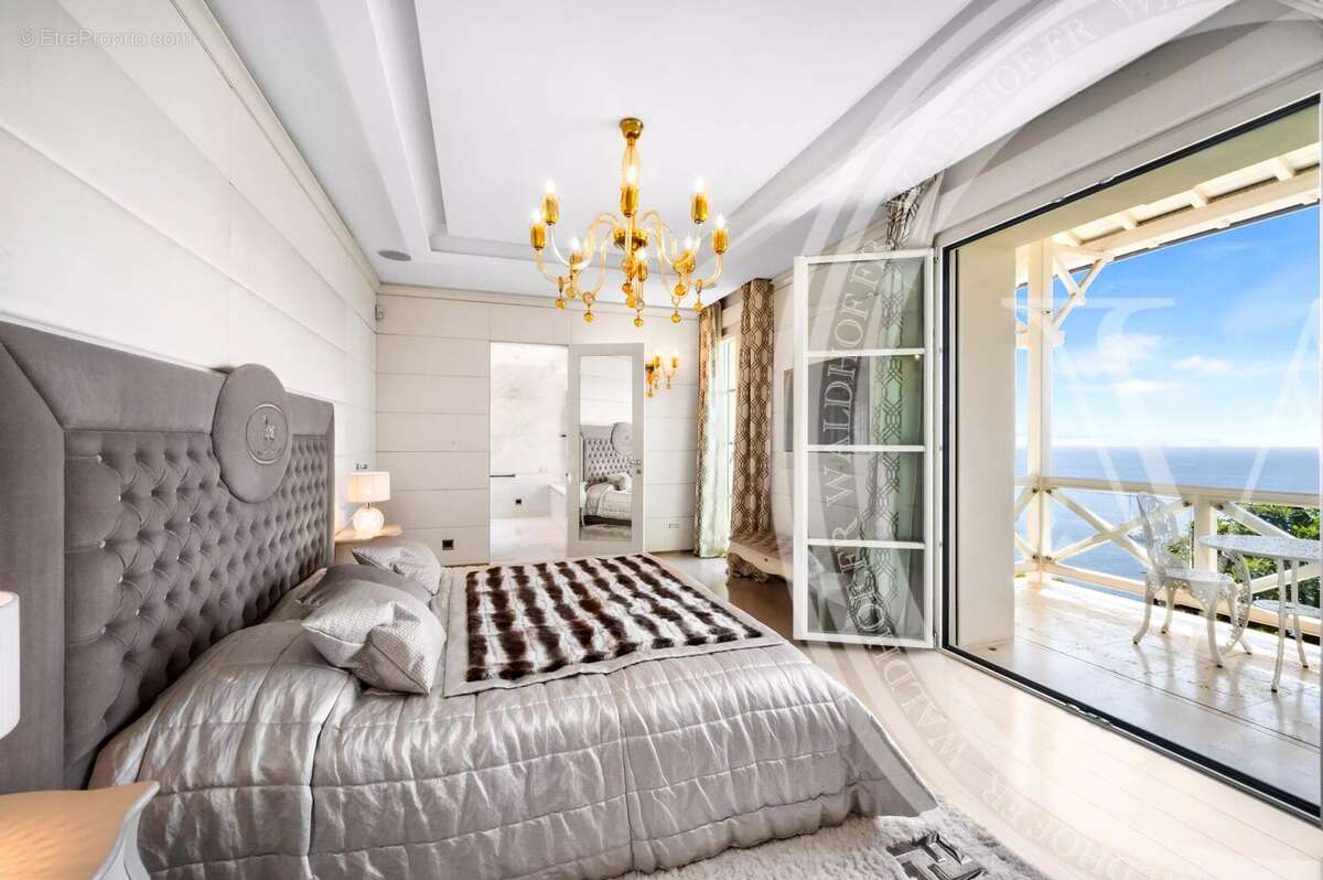 Maison à ROQUEBRUNE-CAP-MARTIN