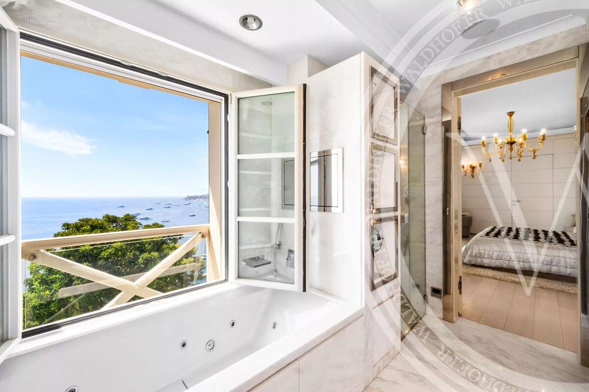 Maison à ROQUEBRUNE-CAP-MARTIN