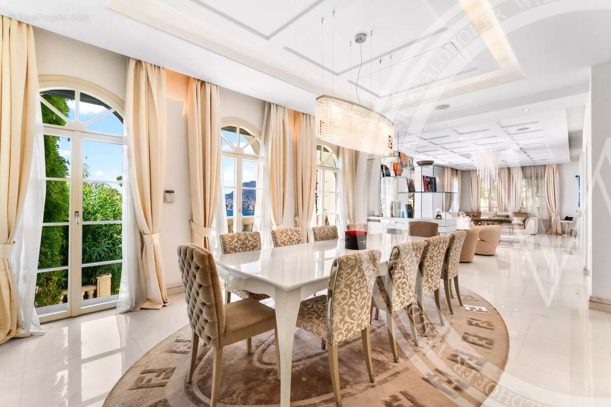 Maison à ROQUEBRUNE-CAP-MARTIN