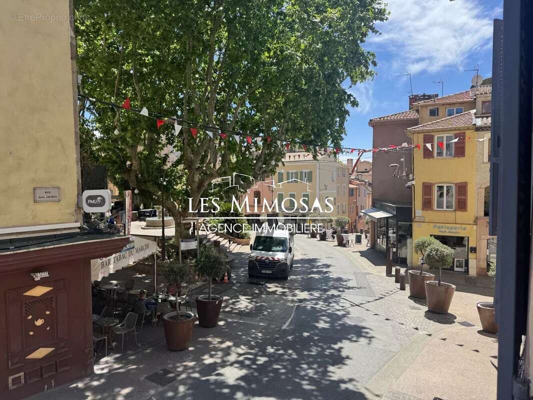 Appartement à FREJUS