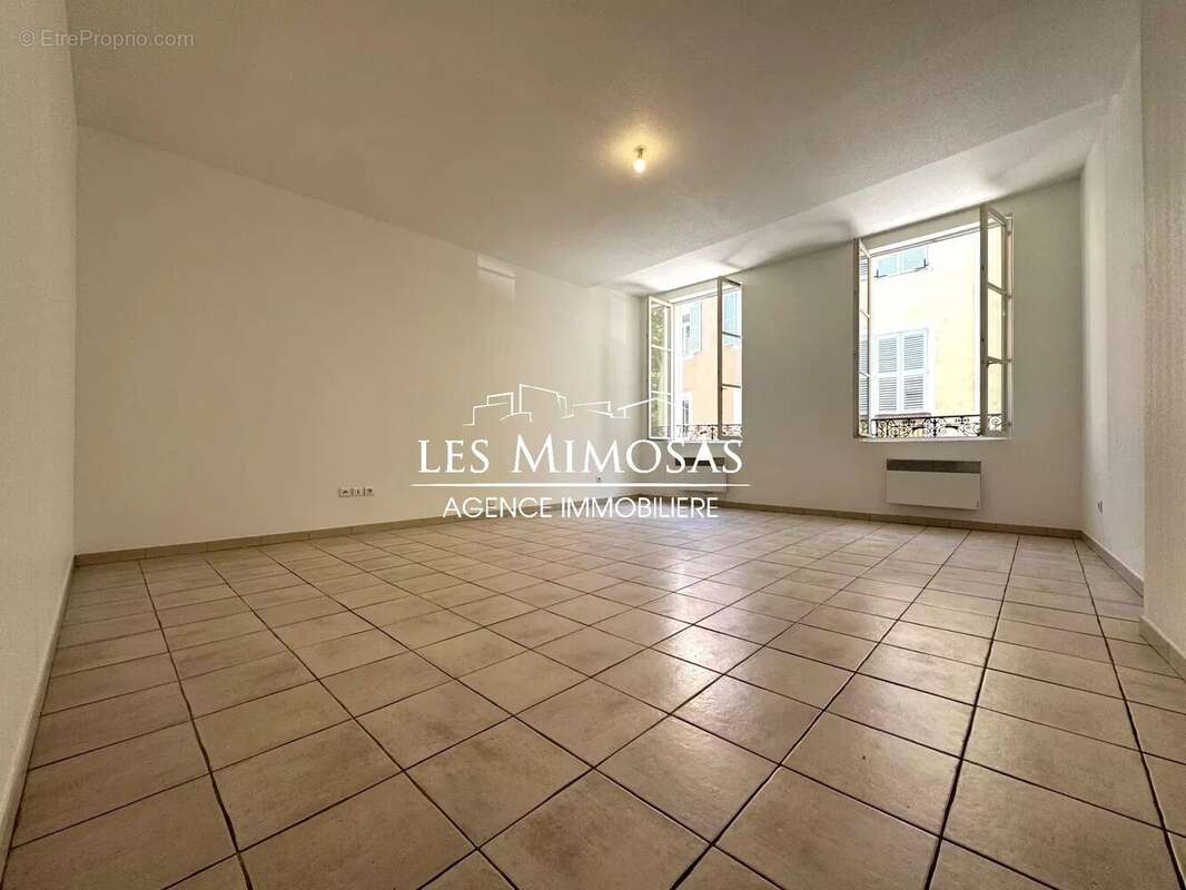 Appartement à FREJUS