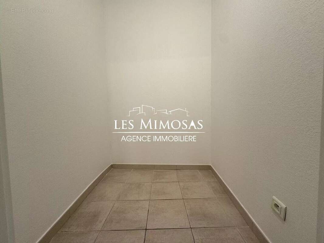Appartement à FREJUS