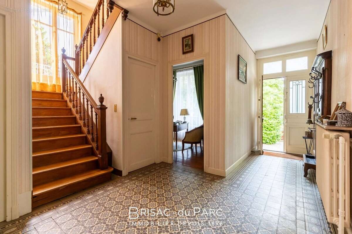 Maison à GISSEY-SUR-OUCHE