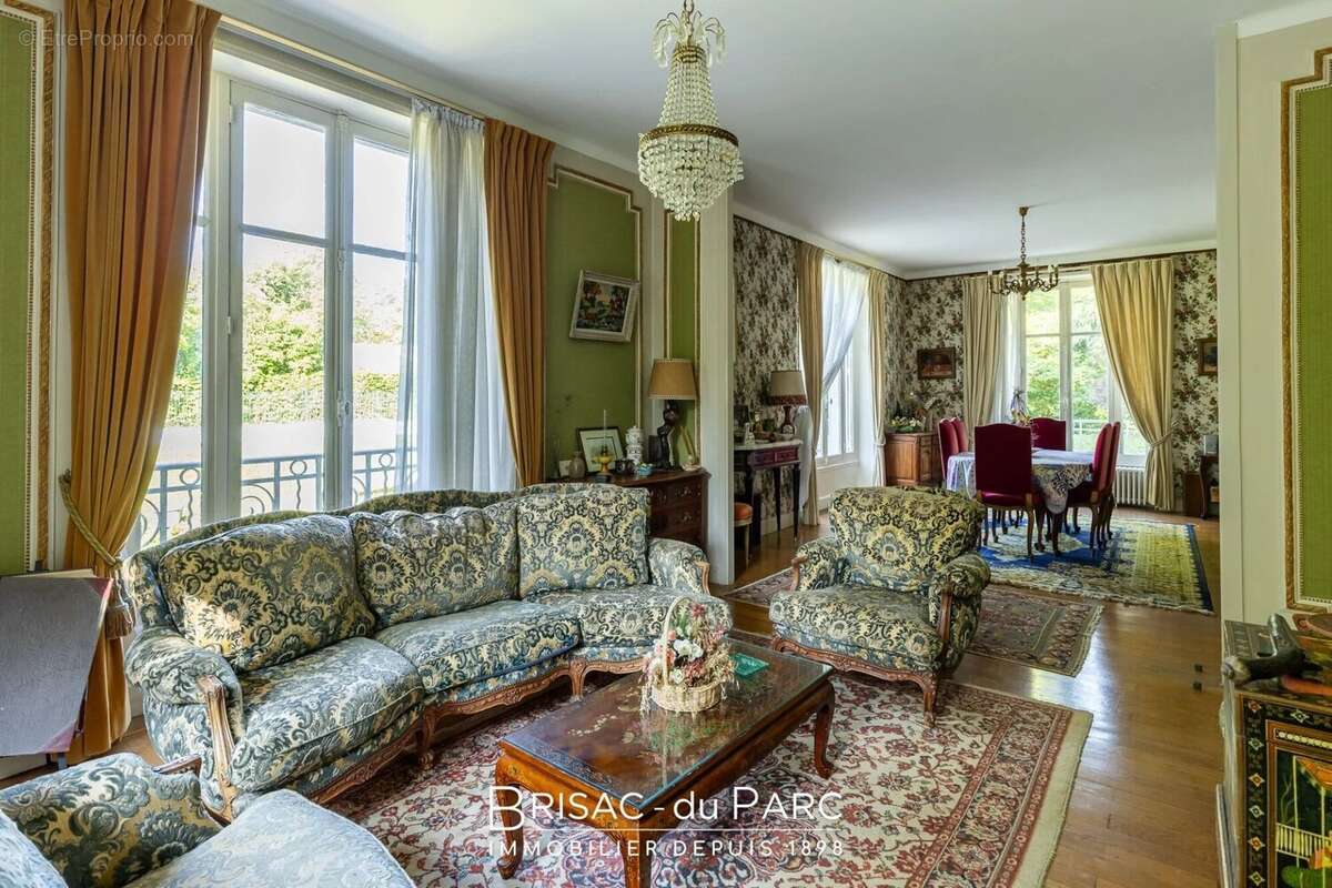 Maison à GISSEY-SUR-OUCHE