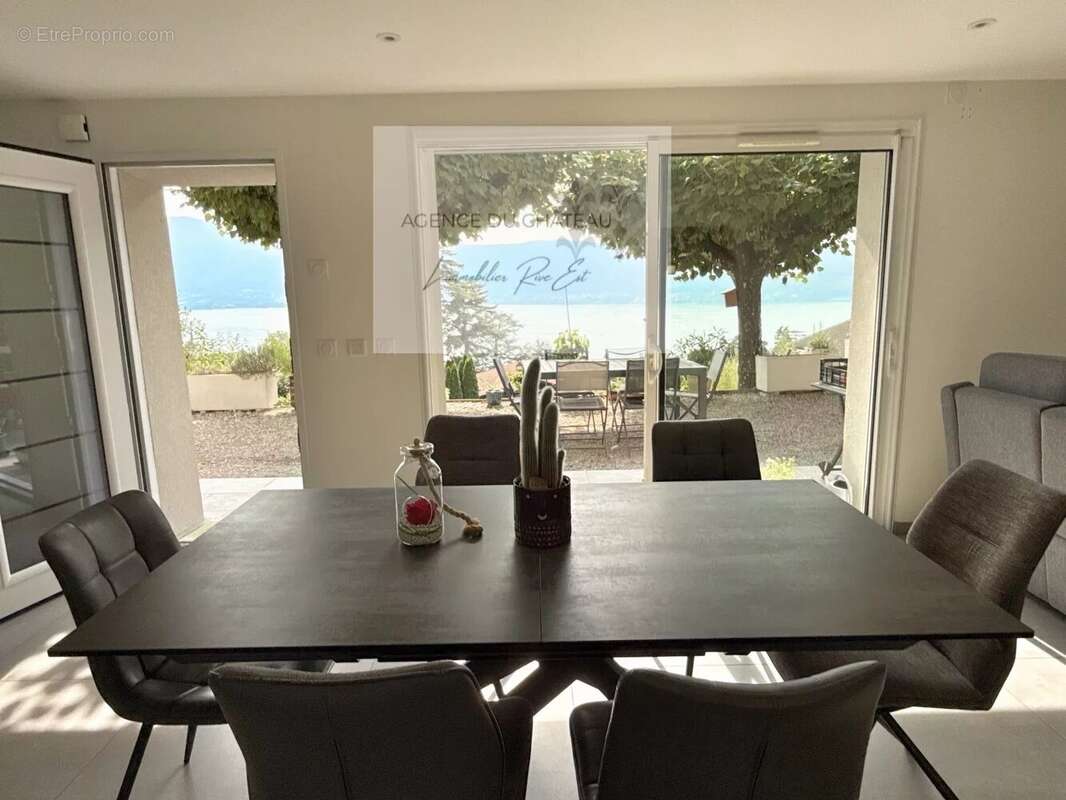 Maison à VEYRIER-DU-LAC