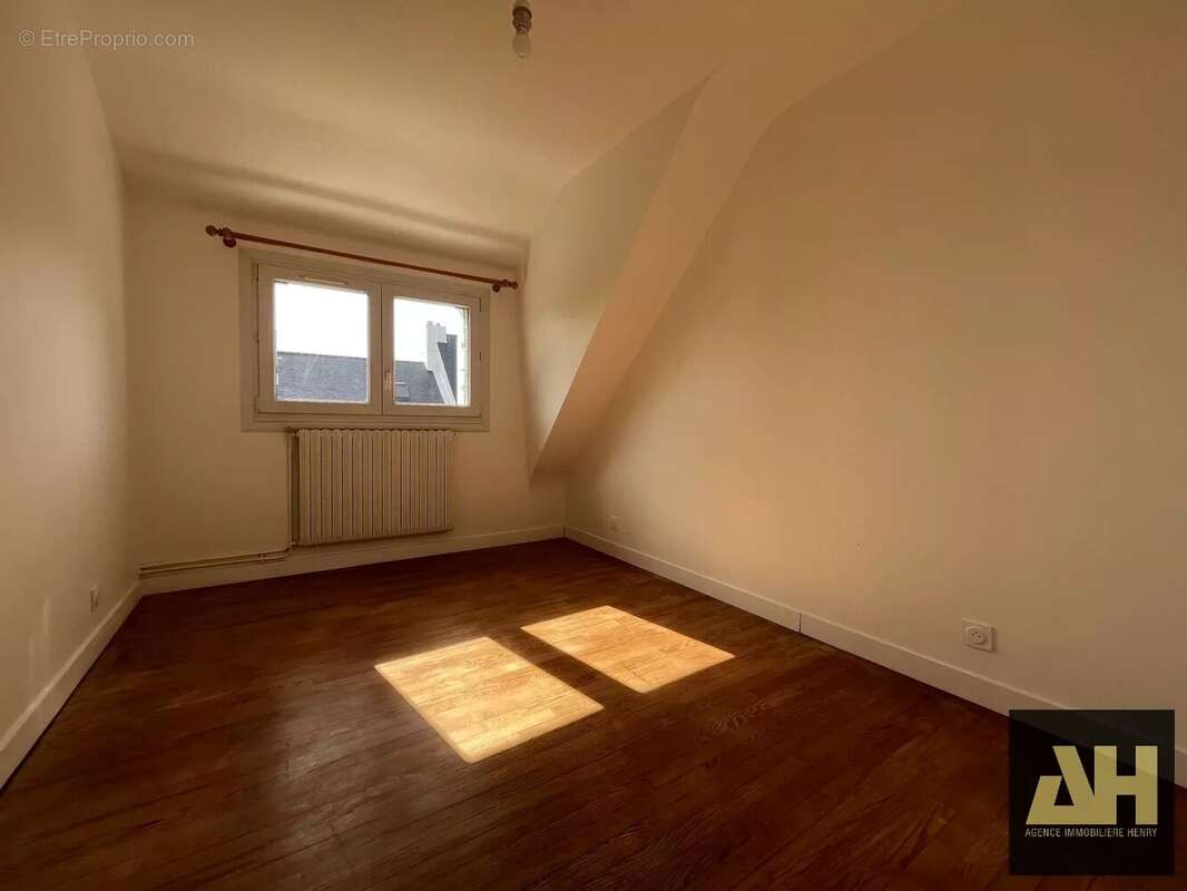 Maison à LE RELECQ-KERHUON