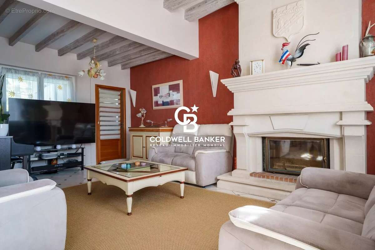 Maison à CHARENTILLY