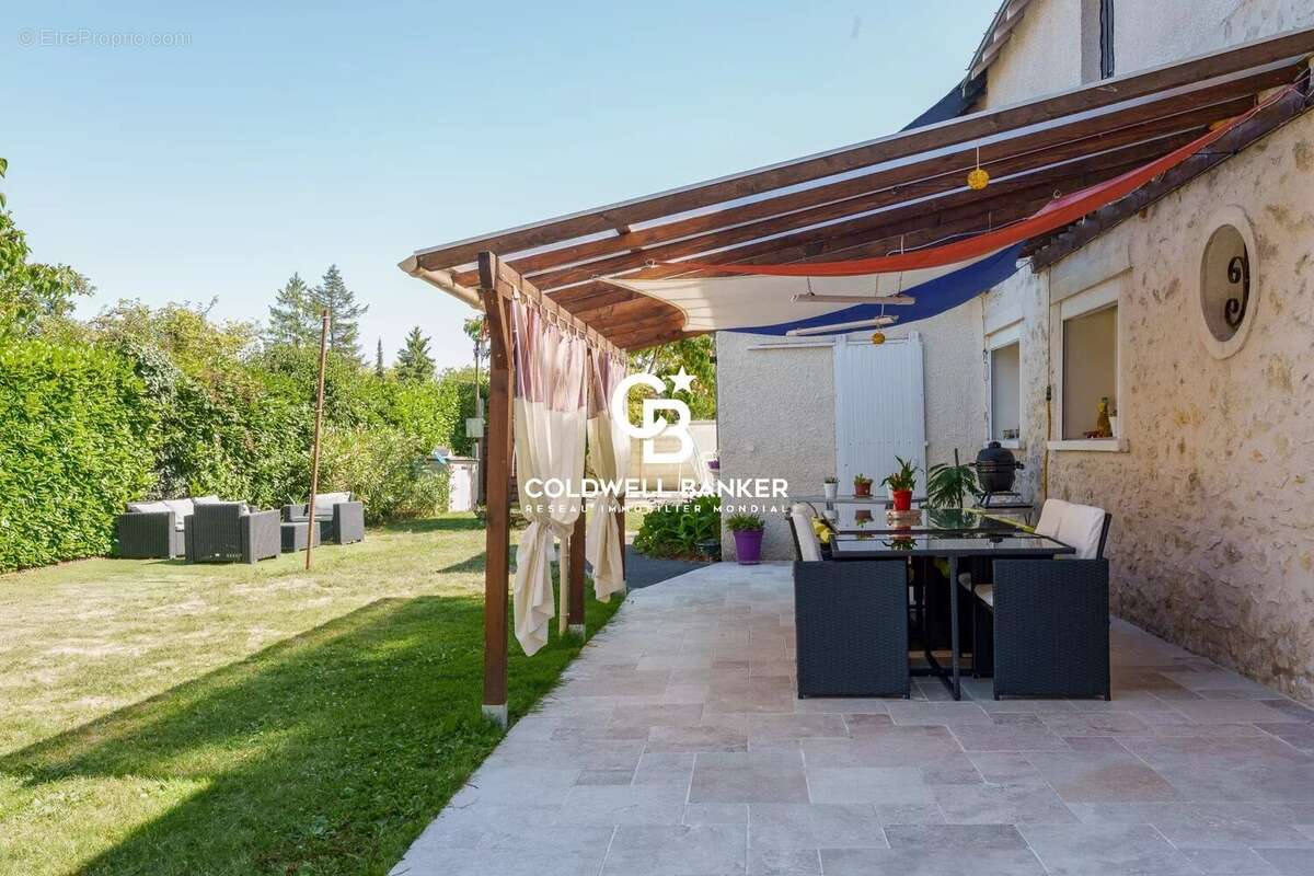 Maison à CHARENTILLY