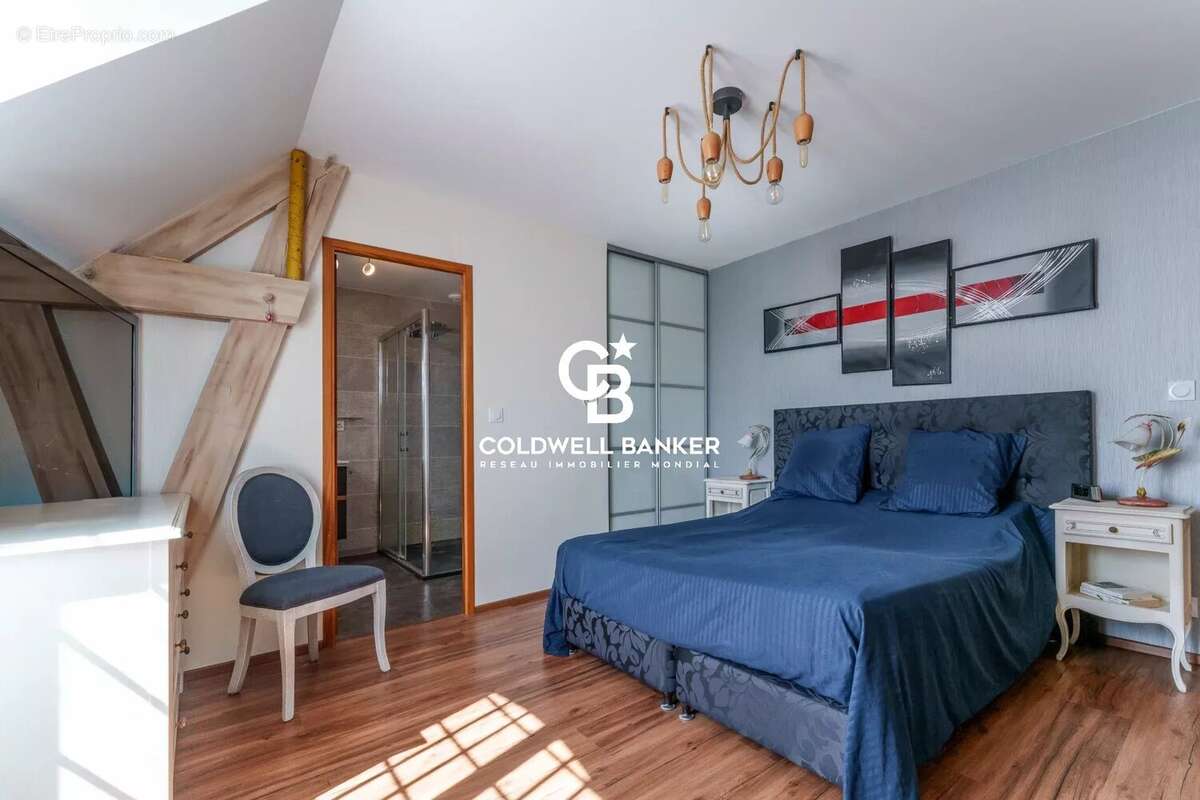 Maison à CHARENTILLY