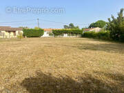 Terrain à PORT-DES-BARQUES