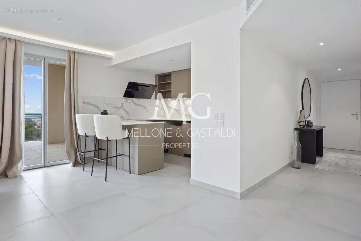 Appartement à LE CANNET