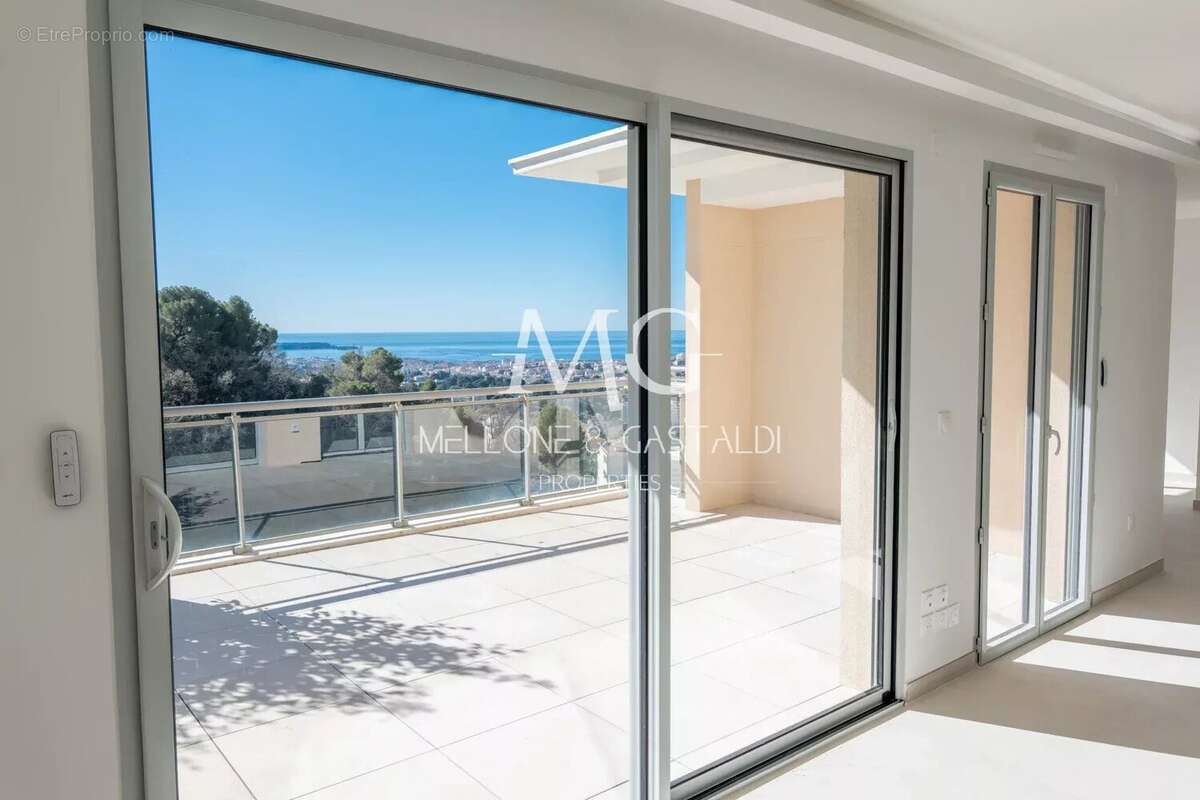 Appartement à LE CANNET