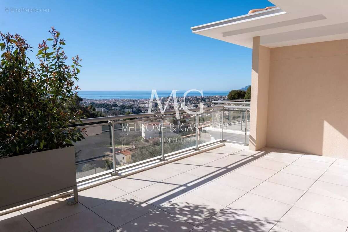 Appartement à LE CANNET