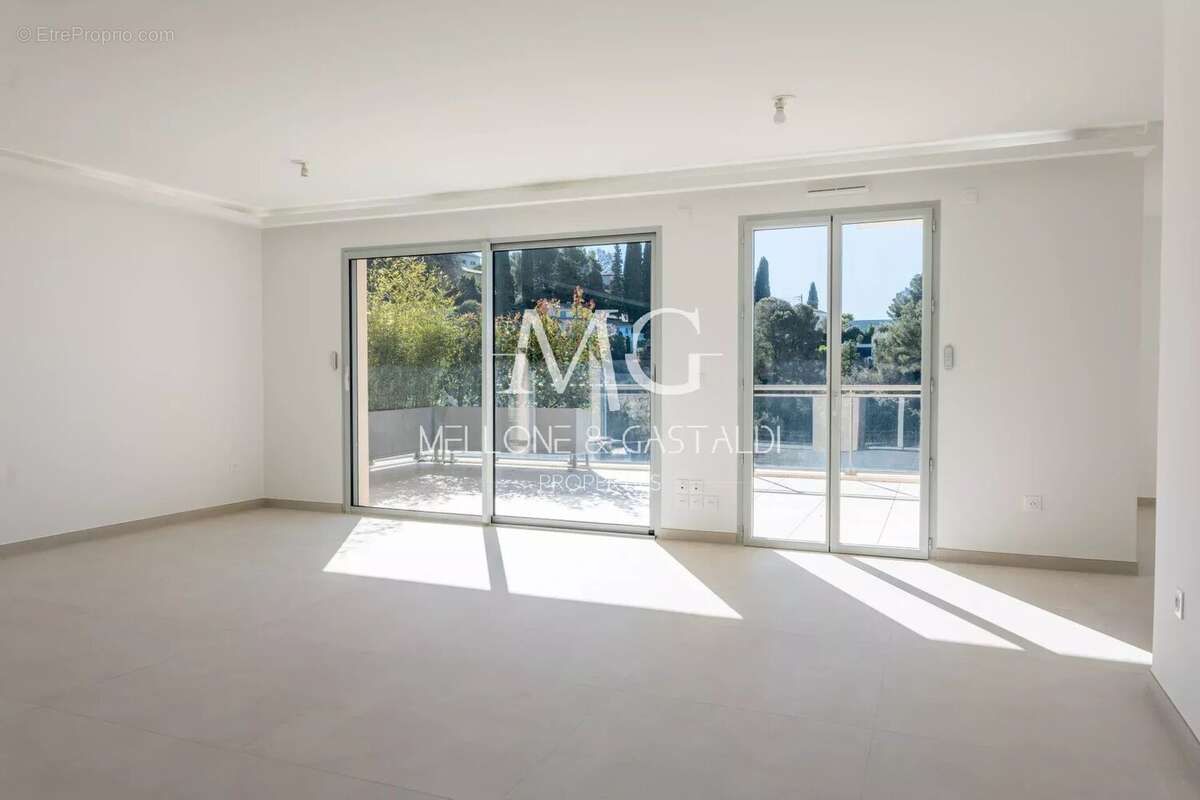 Appartement à LE CANNET