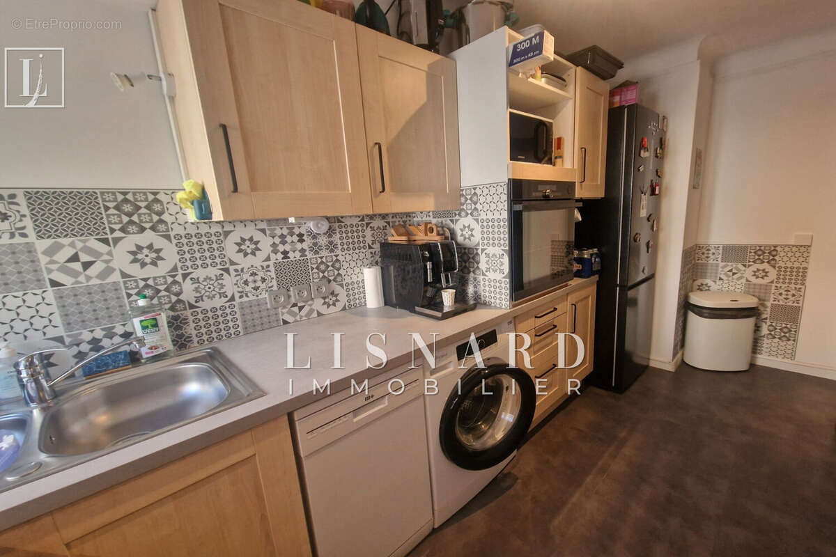 Appartement à VALLAURIS